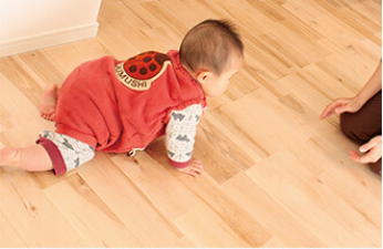北九州市八幡西区のRELIFE（リライフ）　赤ちゃんにも安心なボンドレスの床